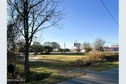 100 Leslie Lane, Swansboro, NC 28584 - Photo 4