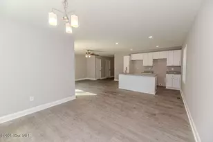 925 W Massachusetts Ave, Southern Pines, NC 28387 - Photo 18