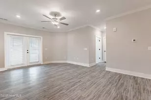 395 S Crow Creek Dr, Calabash, NC 28467 - Photo 6
