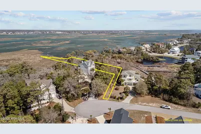 9814 Clarendon Drive, Emerald Isle, NC 28594 - Photo 8