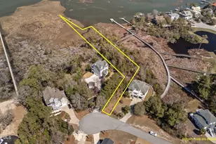 9814 Clarendon Dr, Emerald Isle, NC 28594 - Photo 1