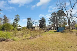 329 W Jones St, Trenton, NC 28585 - Photo 18