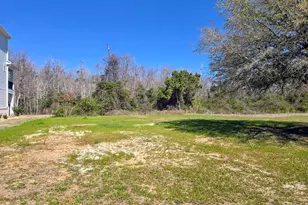 216 Colleton Square, Newport, NC 28570 - Photo 1