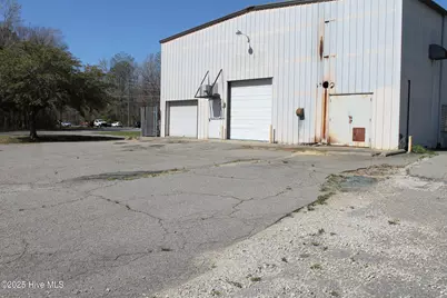 1041 S Madison Street, Whiteville, NC 28472 - Photo 6