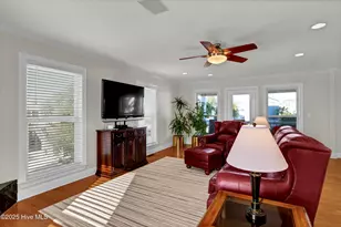 1001 Waterview Pl, Carolina Beach, NC 28428 - Photo 6