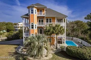 200 Shipwreck Ln, Emerald Isle, NC 28594 - Photo 2