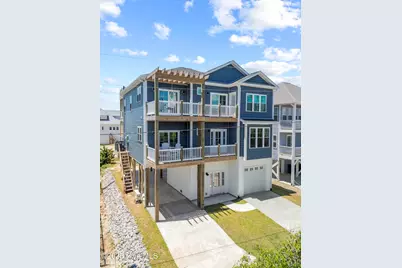 525 Sidbury Avenue, Topsail Beach, NC 28445 - Photo 2