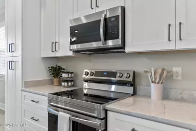525 Sidbury Avenue, Topsail Beach, NC 28445 - Photo 74