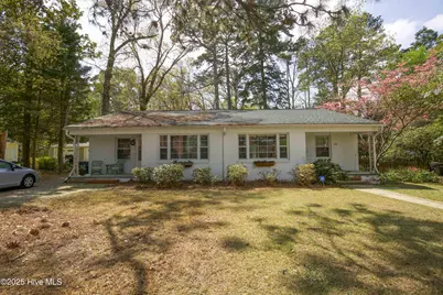 264 E Indiana Avenue, Southern Pines, NC 28387 - Photo 1