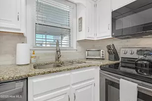 405 5th Street SW, Sunset Beach, NC 28468 - Photo 10