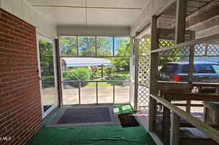 101 Oakland Blvd, Clinton, NC 28328 - Photo 2