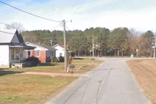 212 N West Ave, Oak City, NC 27857 - Photo 6