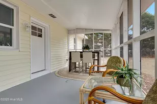 114 NW 14th St, Oak Island, NC 28465 - Photo 8