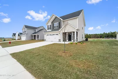 142 Sanctuary Street, Jacksonville, NC 28546 - Photo 2