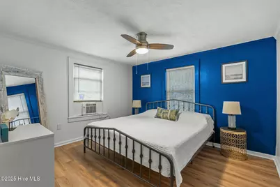 409 Monroe Avenue, Carolina Beach, NC 28428 - Photo 16
