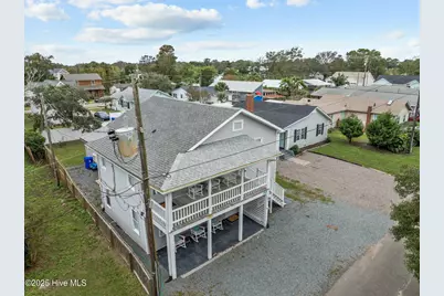 409 Monroe Avenue, Carolina Beach, NC 28428 - Photo 4