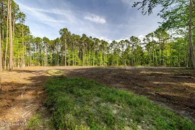 216 Meadow Lane E, Hubert, NC 28539 - Photo 2