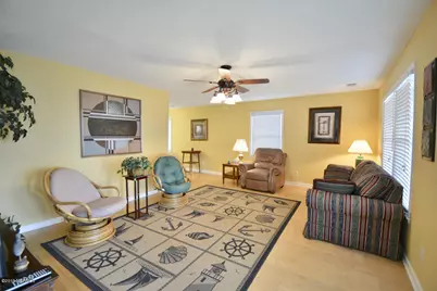 140 E Second Street, Ocean Isle Beach, NC 28469 - Photo 4