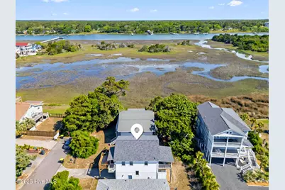 118 Seaside Street, Holden Beach, NC 28462 - Photo 4