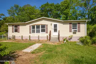 165 High School Rd, Vanceboro, NC 28586 - Photo 1