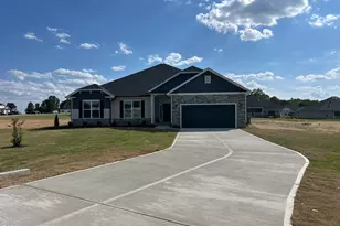 1590 Pecan Dr, Nashville, NC 27856 - Photo 1