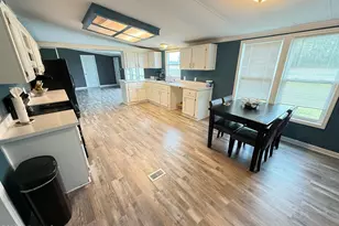 1071 Red Hill Rd, Mount Olive, NC 28365 - Photo 4
