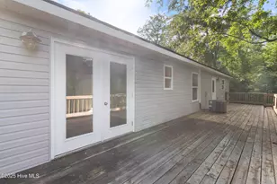 901 Riverview Dr, Burgaw, NC 28425 - Photo 68
