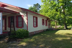 809 Conway Rd, Fair Bluff, NC 28439 - Photo 4