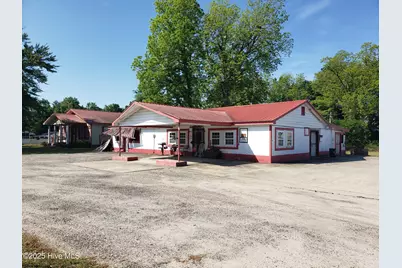 829 Conway Road, Fair Bluff, NC 28439 - Photo 2