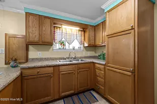 139 Diamond City Dr, Harkers Island, NC 28531 - Photo 18