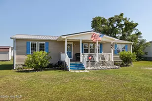 139 Diamond City Dr, Harkers Island, NC 28531 - Photo 36