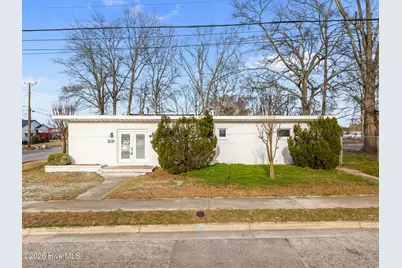 300 S Pearl Street, Williamston, NC 27892 - Photo 2