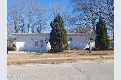 300 S Pearl Street, Williamston, NC 27892 - Photo 1