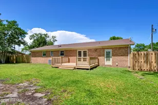 805 Hamlet Ave, Carolina Beach, NC 28428 - Photo 22