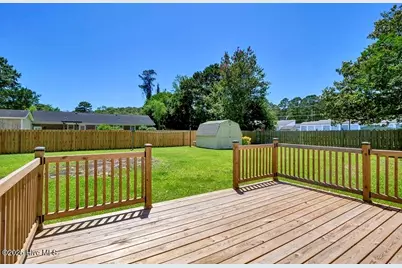 805 Hamlet Avenue, Carolina Beach, NC 28428 - Photo 20