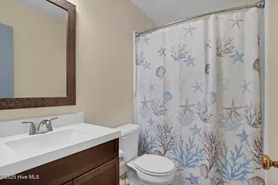805 Hamlet Avenue, Carolina Beach, NC 28428 - Photo 18