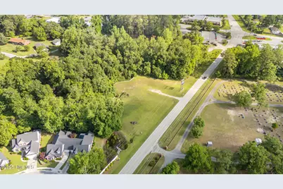1113 Chelsea Road, New Bern, NC 28562 - Photo 10