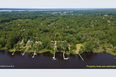 908 Crooked Creek Drive, New Bern, NC 28560 - Photo 14