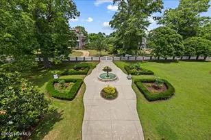 121 W King St, Edenton, NC 27932 - Photo 44