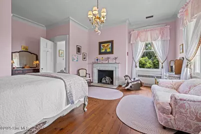 121 W King Street, Edenton, NC 27932 - Photo 22