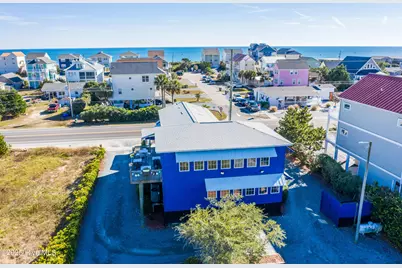 211 S Topsail Drive, Surf City, NC 28445 - Photo 4