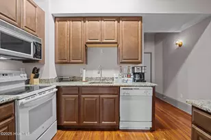 21 N Front St, Wilmington, NC 28401 - Photo 16