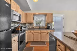 6707 Kings Lynn Dr, Oak Island, NC 28465 - Photo 8