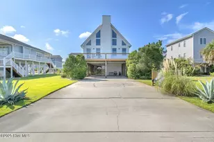 6707 Kings Lynn Dr, Oak Island, NC 28465 - Photo 1