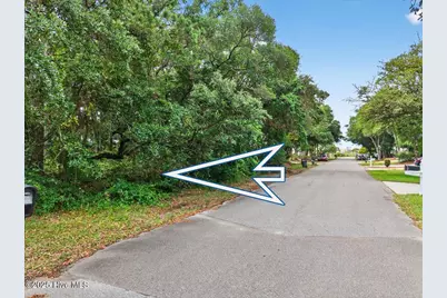 104 SW 24th Street, Oak Island, NC 28465 - Photo 8