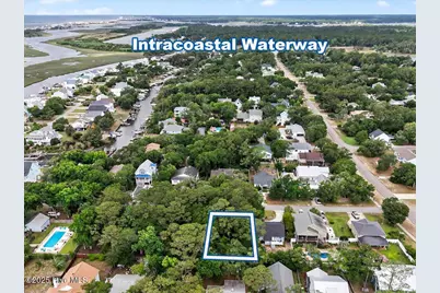 104 SW 24th Street, Oak Island, NC 28465 - Photo 4
