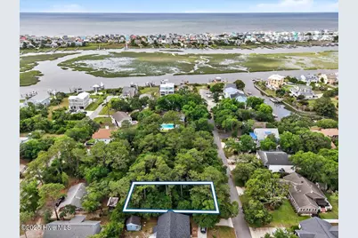 104 SW 24th Street, Oak Island, NC 28465 - Photo 2
