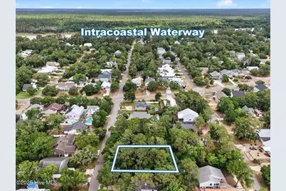 106 SW 24th Street, Oak Island, NC 28465 - Photo 4