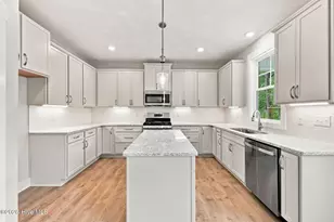 2428 Starling Ln, New Bern, NC 28562 - Photo 10