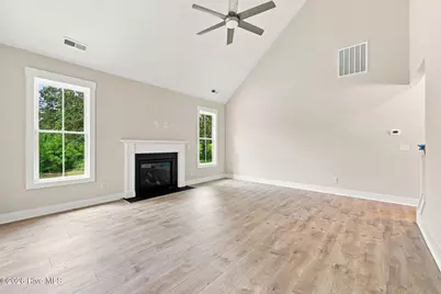 2428 Starling Lane, New Bern, NC 28562 - Photo 6